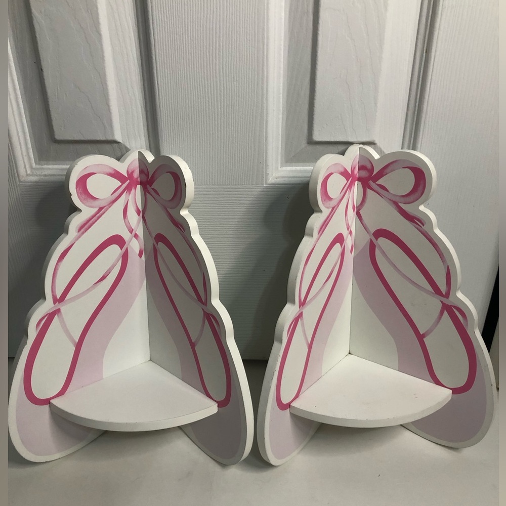 Ballerina ballet shoes two corner shelves perfect for girls room dancers‎